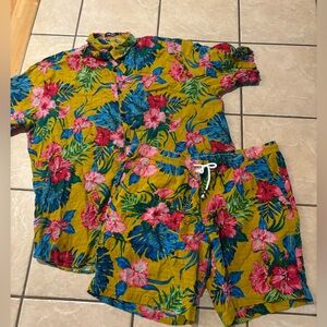 Floral Hawaiian Shirt and Shorts‎ Set